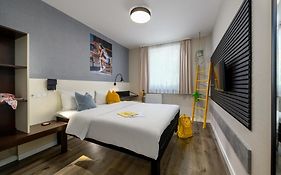 Sleepinroomz Boutique Hotel